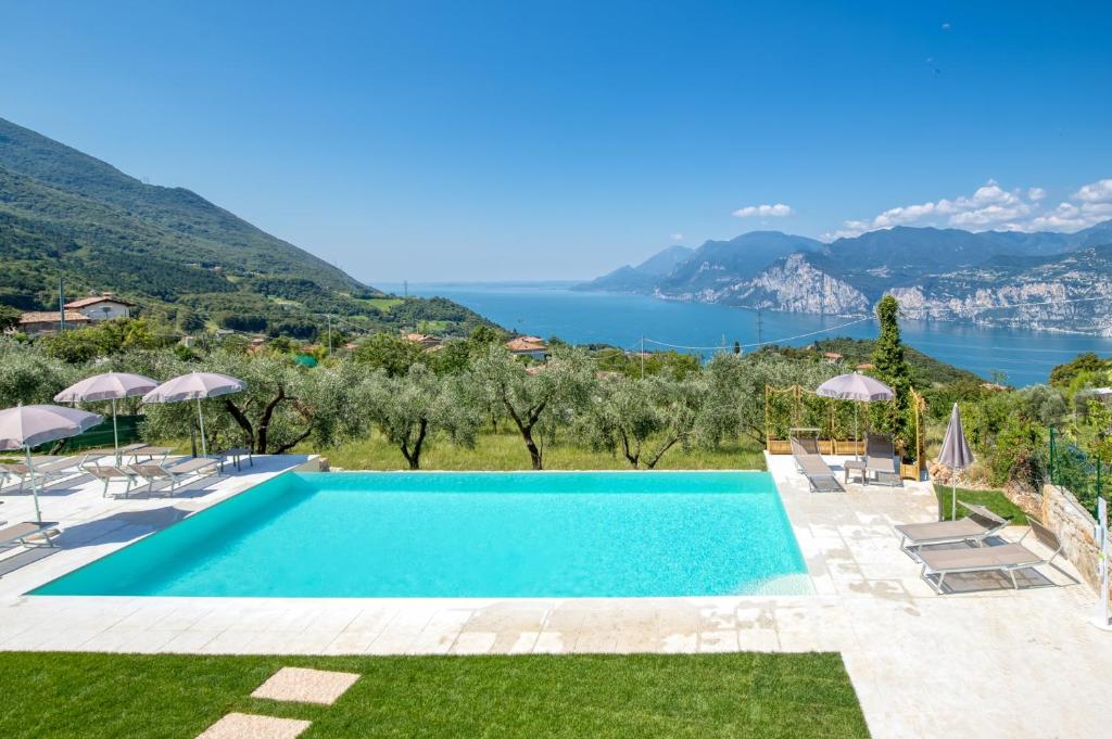 Gallery image of Pinini Country Apartments in Malcesine