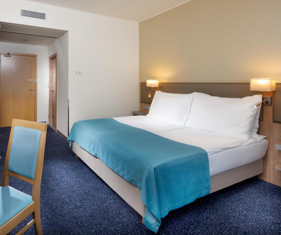 Holiday Inn Prague by IHG - 12