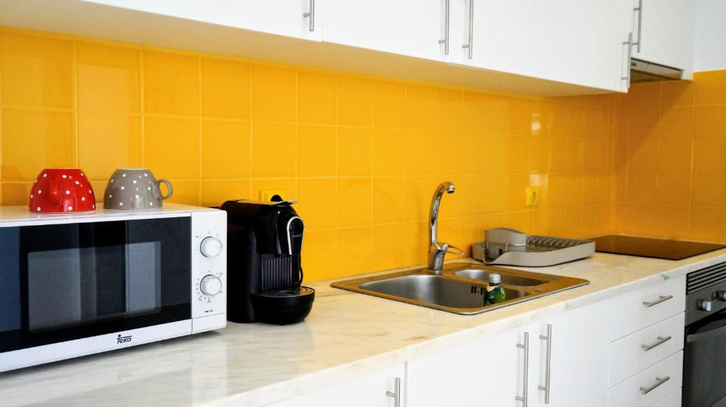 Golden Cliff House - 8