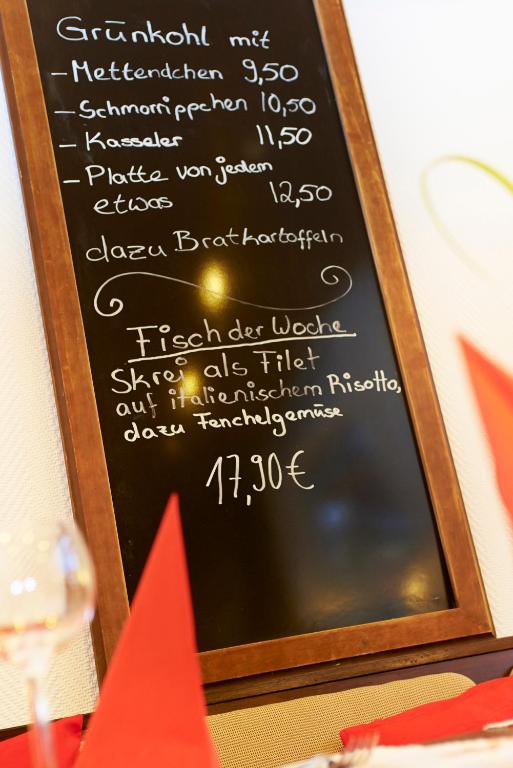 Certifikát, hodnocení, plakát nebo jiný dokument vystavený v ubytování Haus Niemann