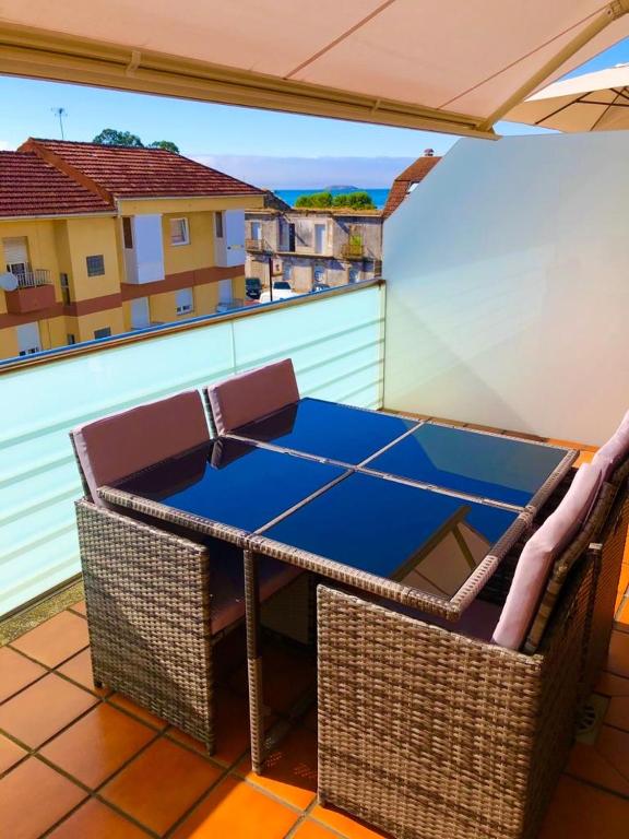 Apartamento con piscina y terraza al lado de la playa - 一居室公寓