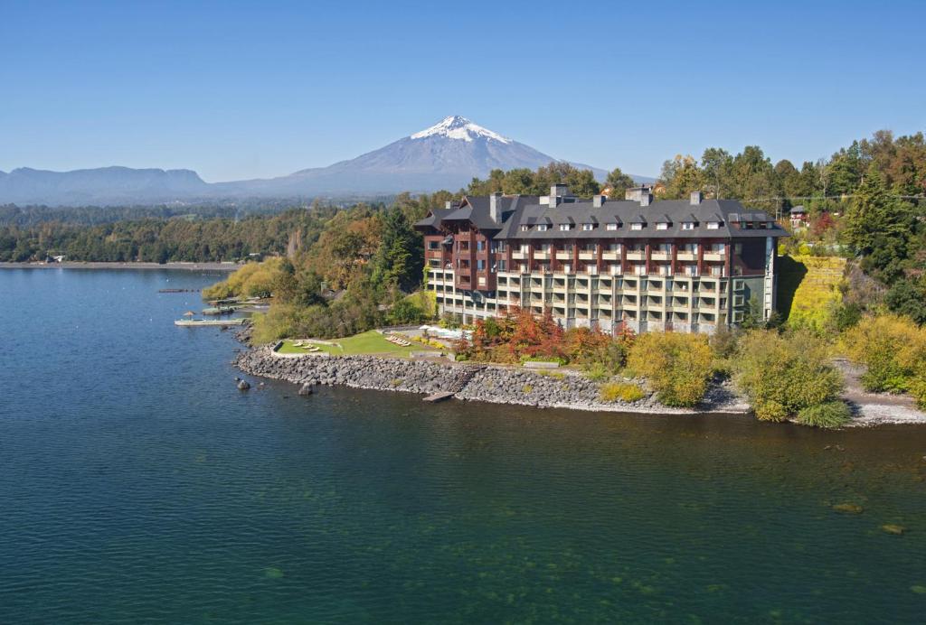 Gallery image of Park Lake Luxury Hotel in Pucón