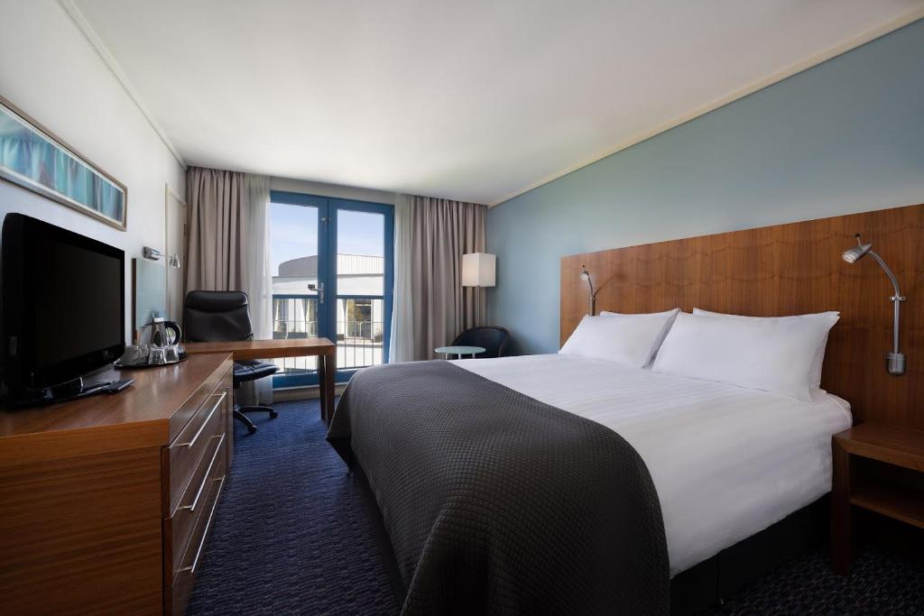 Holiday Inn London Camden Lock, an IHG Hotel - Standard Queen Room
