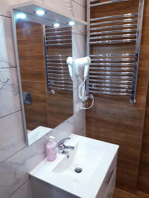 Łazienka w obiekcie Apartamenty Polna