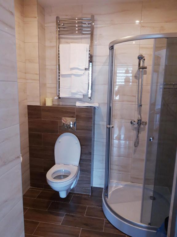 Łazienka w obiekcie Apartamenty Polna