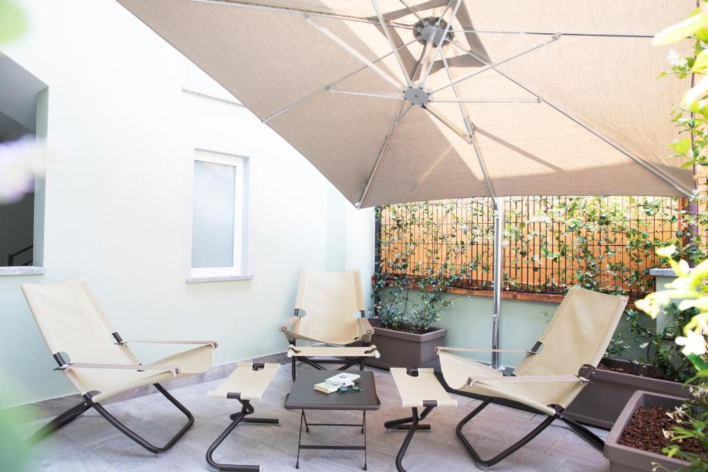 Kép CHARMING MOMENT di Villa Porta - Residenza Porto Vecchio szállásáról Luinóban a galériában