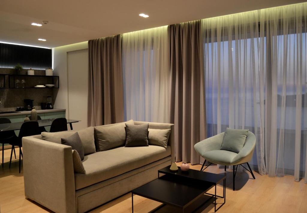 Posezení v ubytování ArtNest Luxury Hotel & Suites