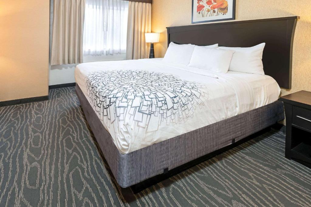 La Quinta by Wyndham Logan - Deluxe Queen Studio Suite - Niet -roken