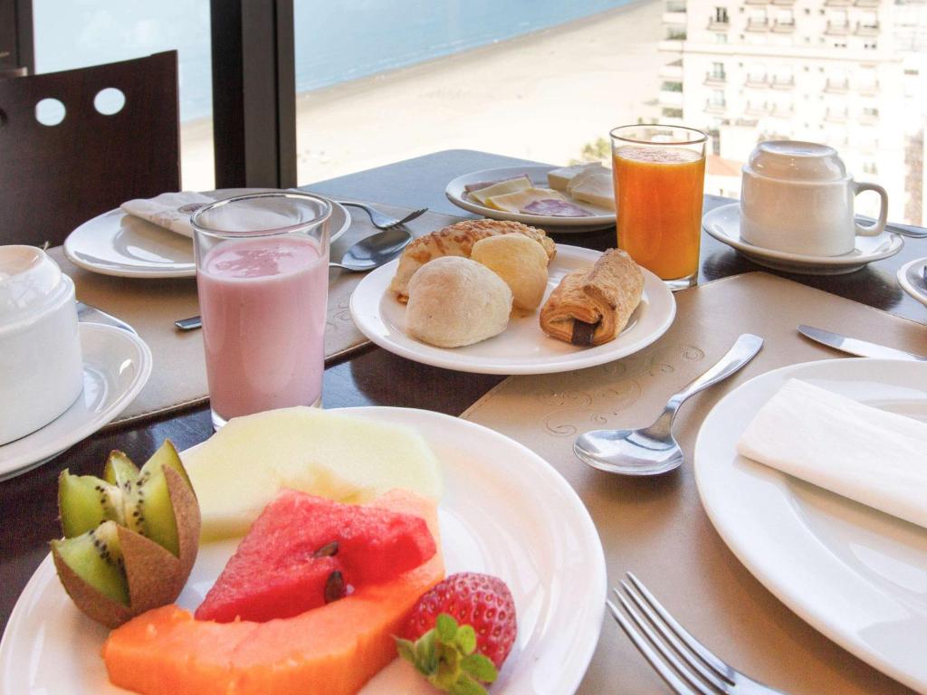  Mercure Santos
