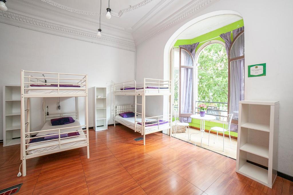 Fabrizzios Terrace Hostel - 2