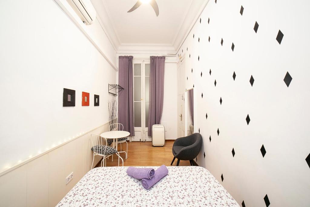 Fabrizzios Terrace Hostel - 19