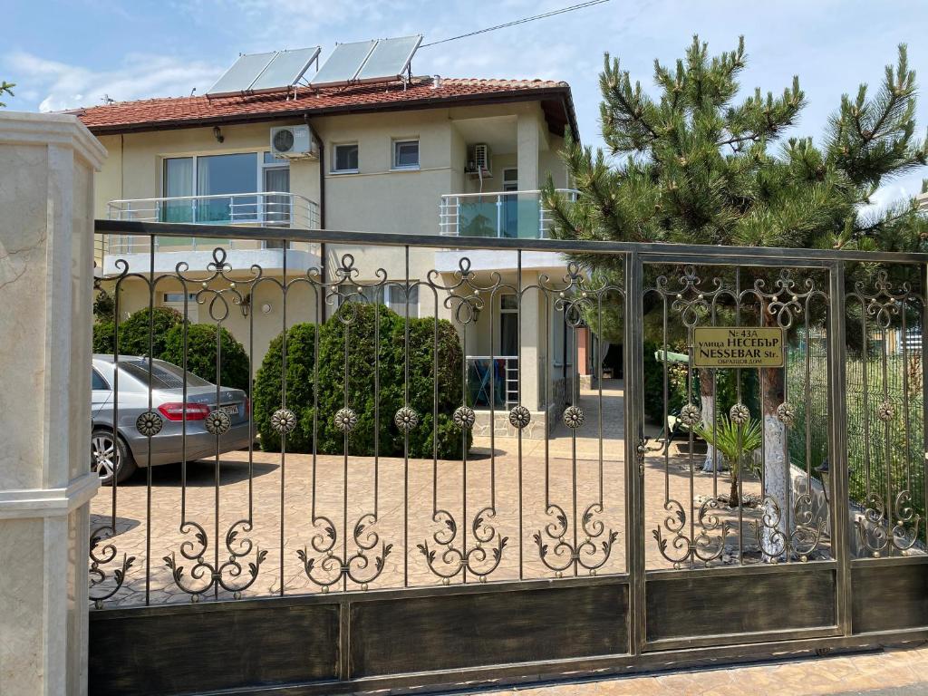 Sunny Guest House Ravda