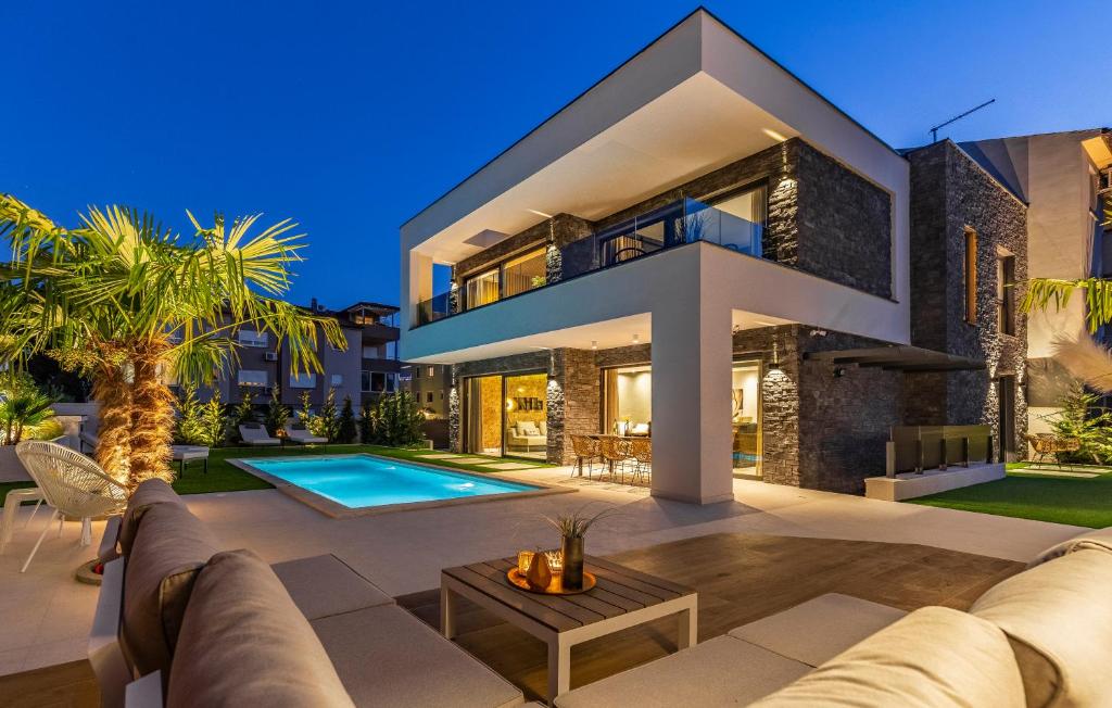 Superb Design Villa Medulin - 带私人游泳池的别墅