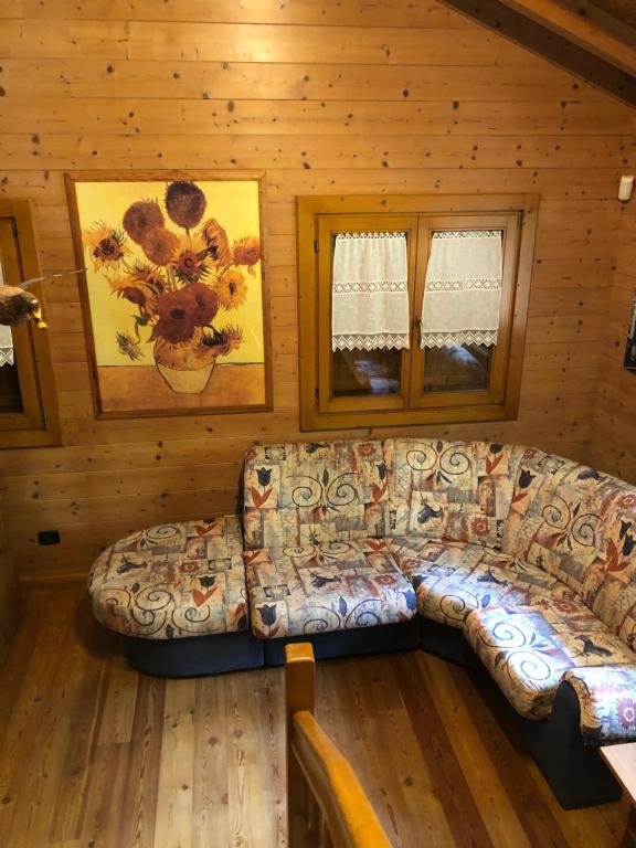 Posezení v ubytování CHALET B&B LAGHETTI MARTINA