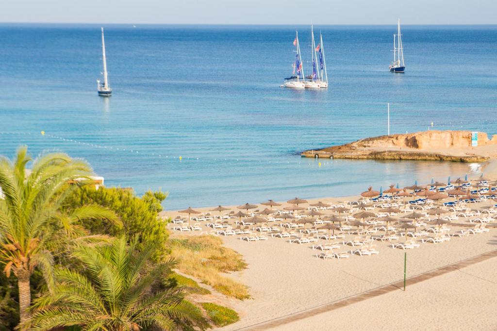 Insotel Tarida Beach Resort & SPA, Cala Tarida, Spain ...