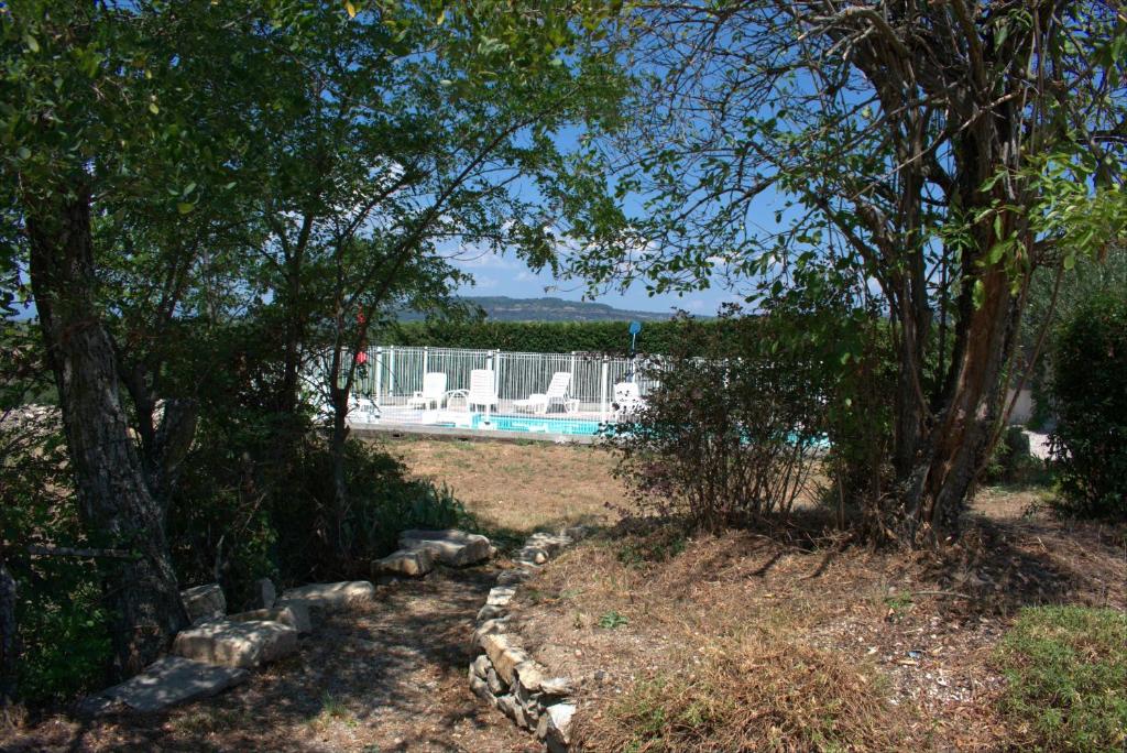 Le Mas de la Chadeniere - Four-Bedroom House