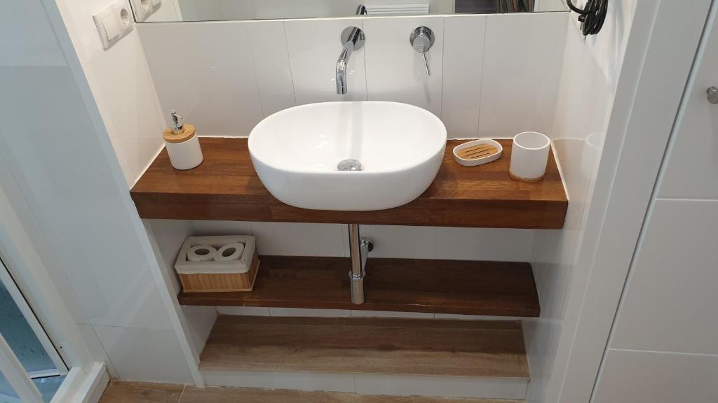 Apartamento EL REAL - Espartinas - SEVILLA - Maison D'une Chambre