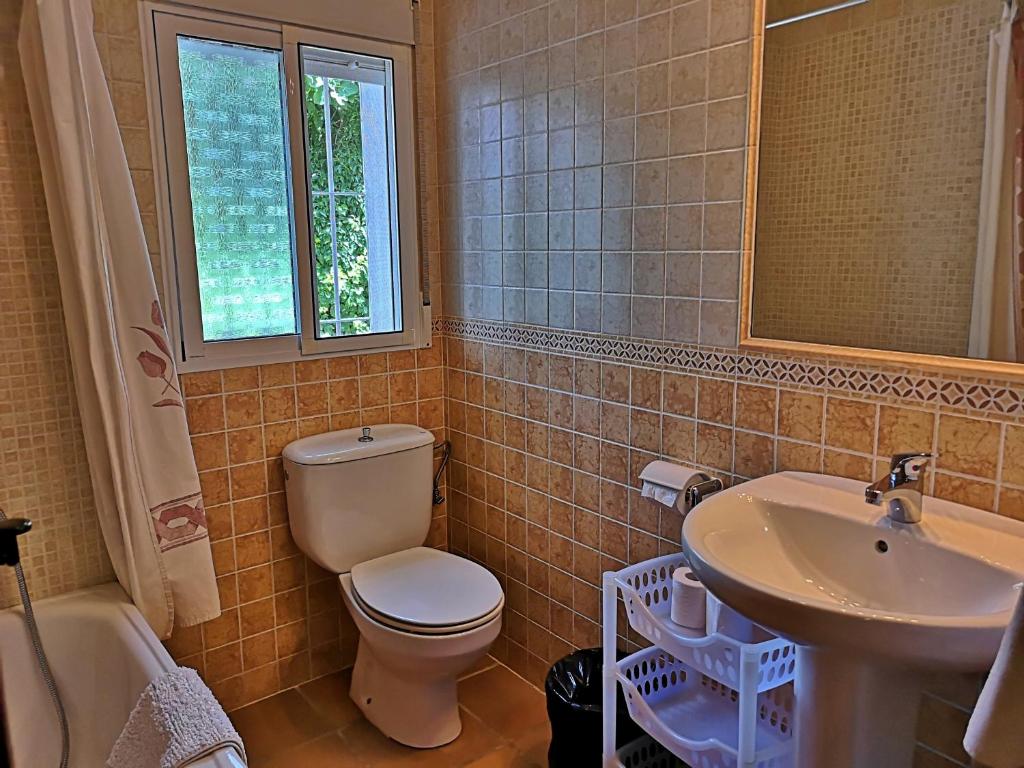 A bathroom at Casa el Rincon Cazorla