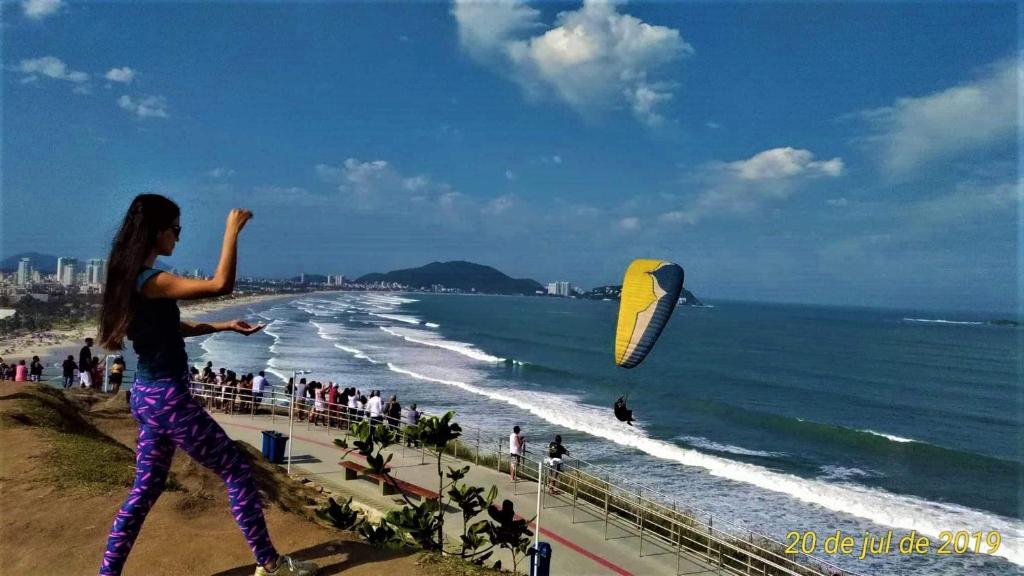  Apto Pitangueiras - 230m da praia - 2 vagas - 3 dormitórios