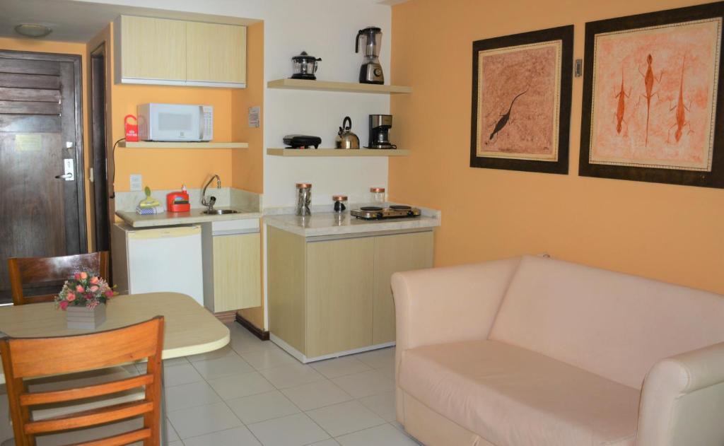  Araça Flat - Beira mar - Apto508 lateral com vista parcial