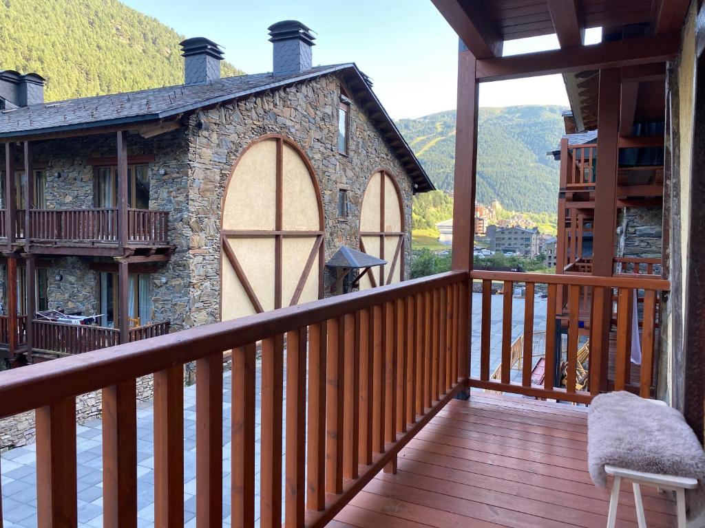 O vedere generală la munți sau o vedere la munte luată de la acest apartament
