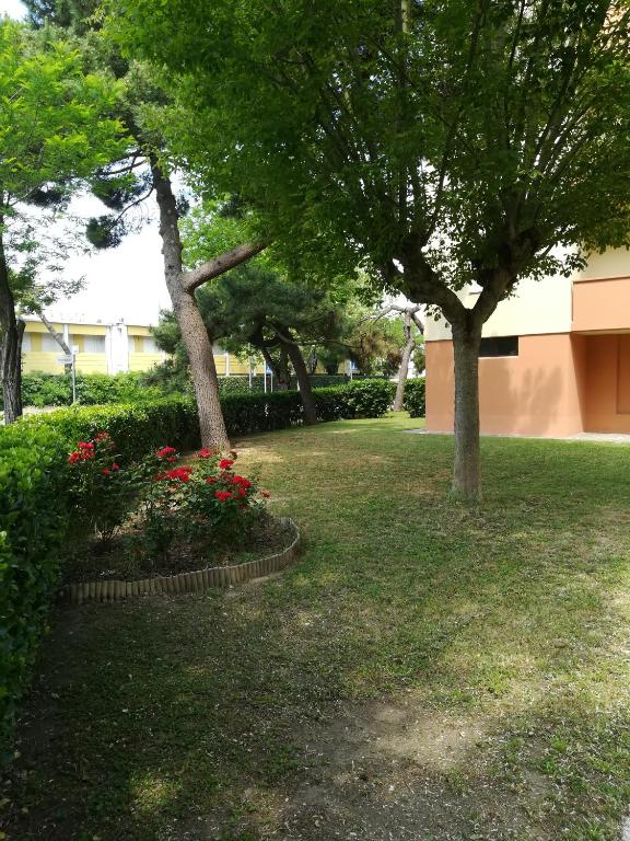 Vonkajšia záhrada v ubytovaní Aurora Residence