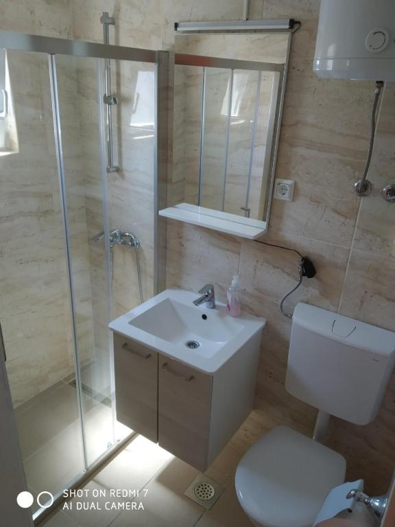 Kúpeľňa v ubytovaní Apartmani Glavina