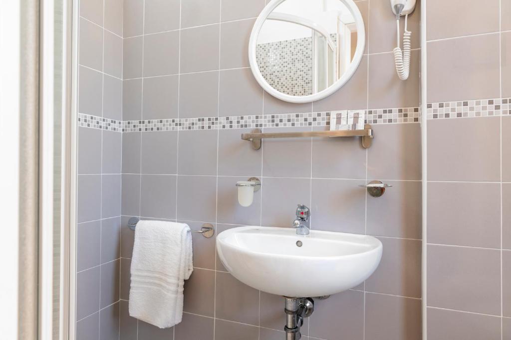Koupelna v ubytování Hotel Très Jolie