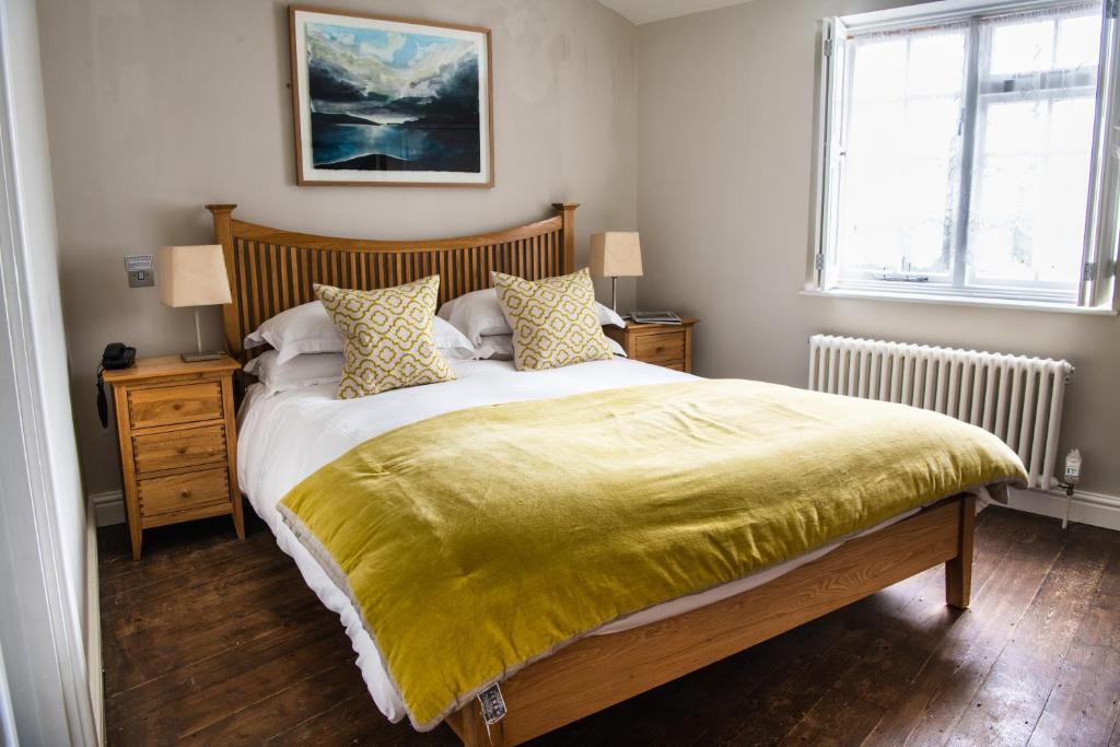 Wheelwrights Arms Country Inn & Pub - Superior Double Room
