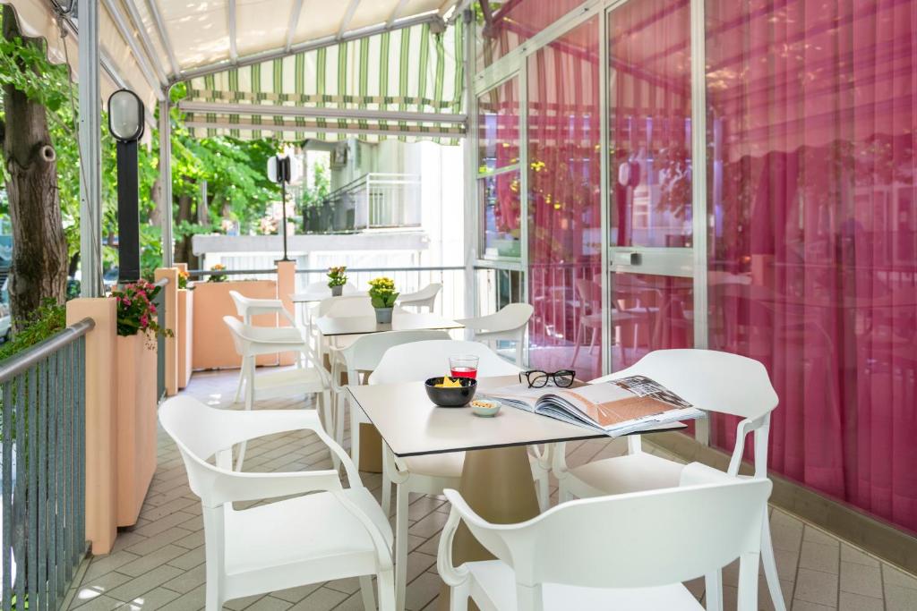 Restaurace v ubytování Hotel Très Jolie