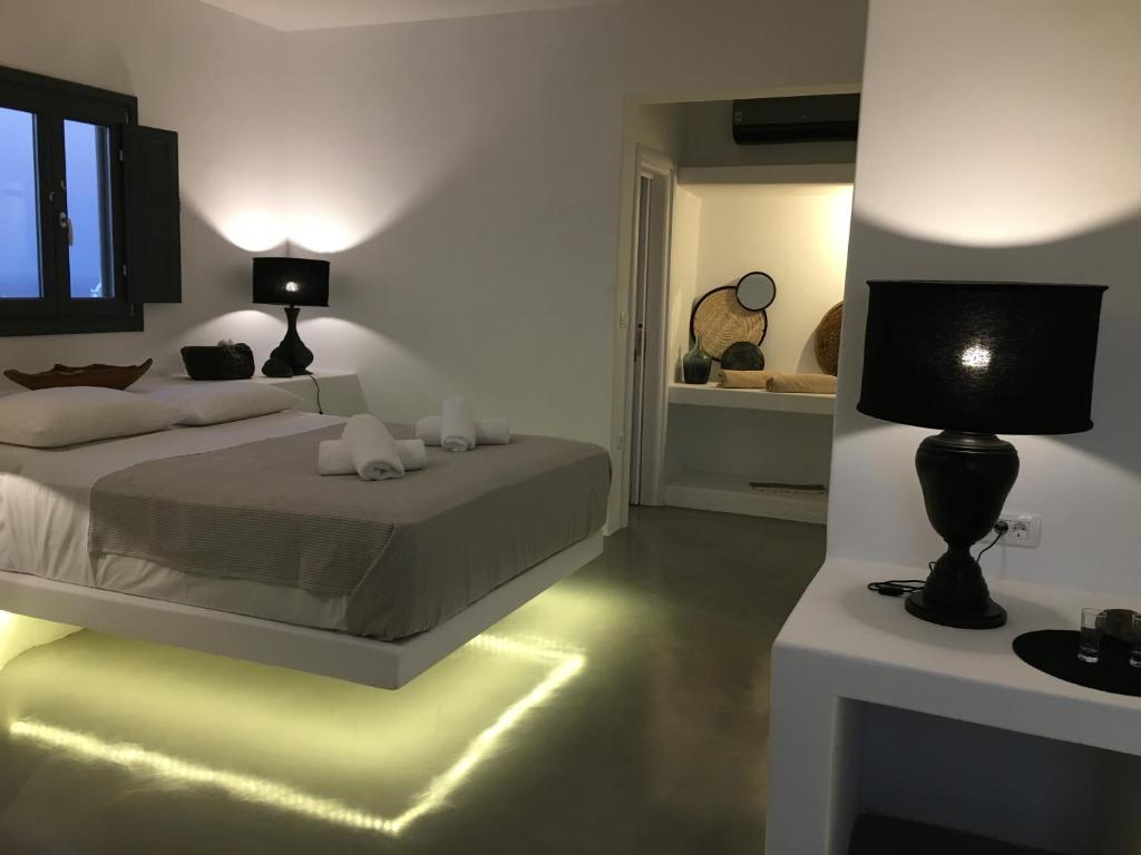 Santolia Art Suites - 15