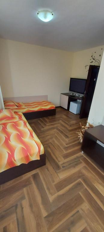 Къща за гости ЕЛИ - Camera Gemella Con Bagno Privato
