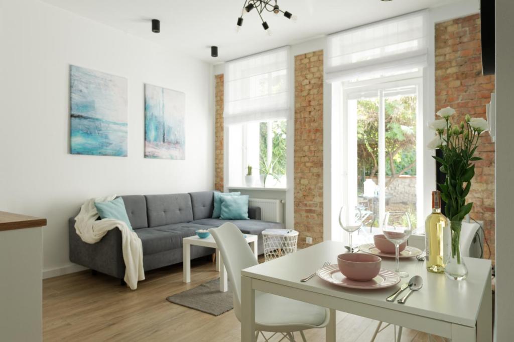 Posedenie v ubytovaní Apartament Wilda Nova