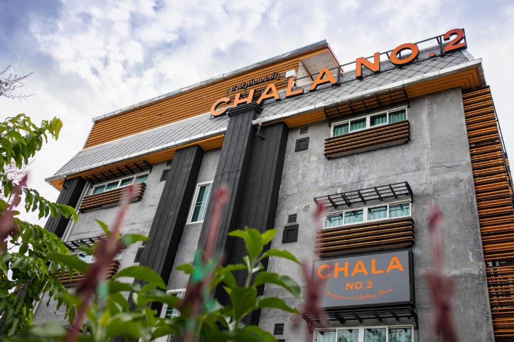 Chala Number 2 Art and Gallery - Resim 11