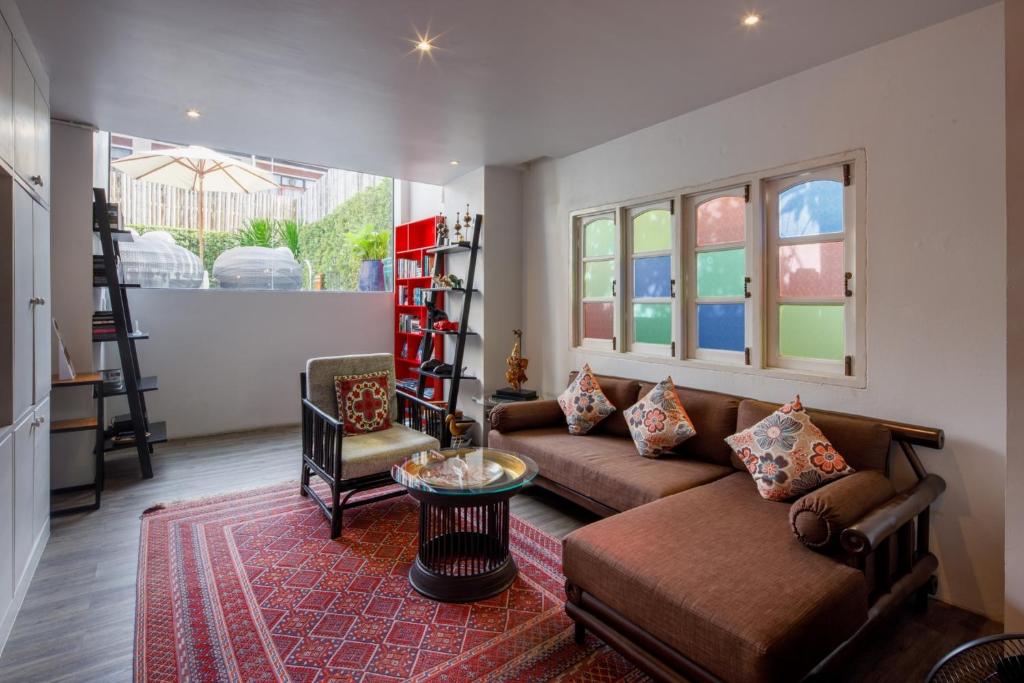 Chala Number 2 Art and Gallery - Resim 3