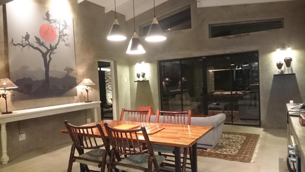 Kruger River Villas LionsGate, Marloth Park (updated prices 2024)