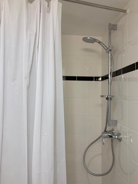 Moov'Appart Hotel Clichy - Studio