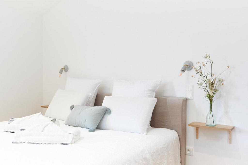 Maison 1634 - petit-déjeuner offert, parking, centre ville à pied, piscine, climatisation, cuisine - 18