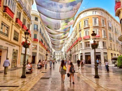 Goście zatrzymujący się w obiekcie MÁLAGA VELARDE cENTER