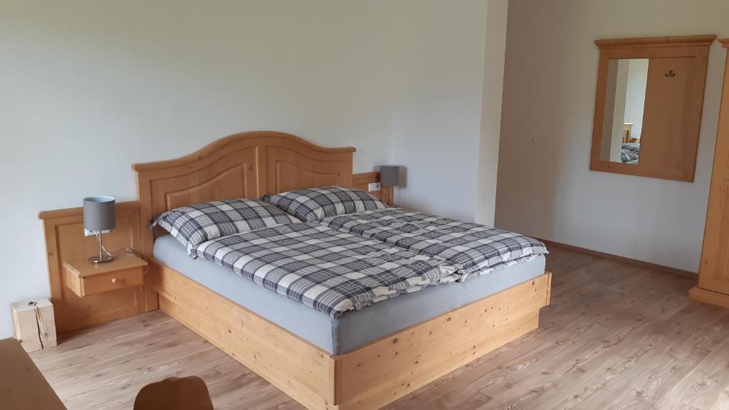 Postel nebo postele na pokoji v ubytování Landhaus Wolfgang