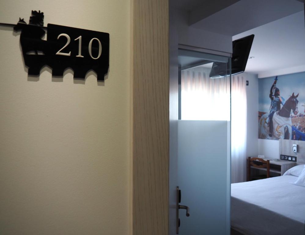 Hostal Don Suero de Quiñones, Hospital de Órbigo – Updated ...