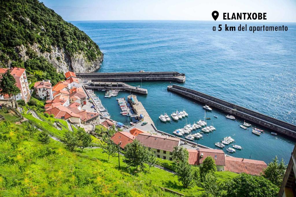 Fotografie z fotogalerie ubytování Urdaibai Apartament v destinaci Ea