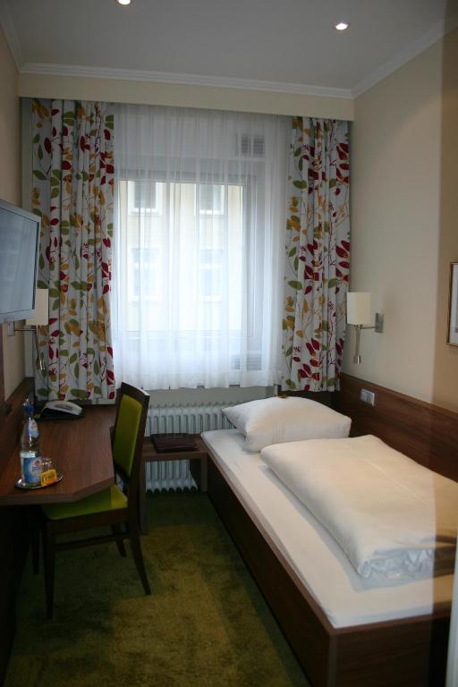 Hotel Hauser an der Universität - Resim 26