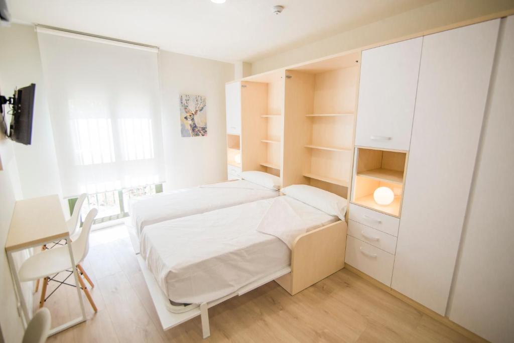 Apartamentos Plaza de Santiago - Estudios Turisticos - 1 LLAVE - Apartamento Estándar