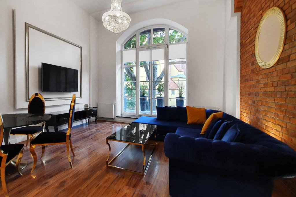 Prestige Apartments 12 - 15