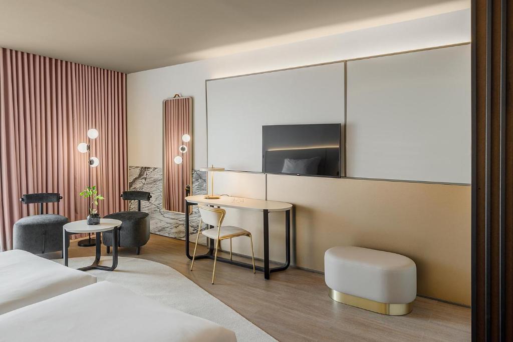 Azoris Royal Garden – Leisure & Conference Hotel - 2