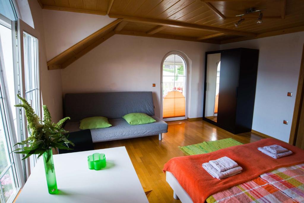Postel nebo postele na pokoji v ubytování Rooms Ambrožič