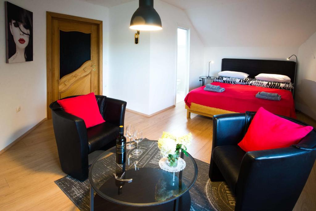 Postel nebo postele na pokoji v ubytování Rooms Ambrožič