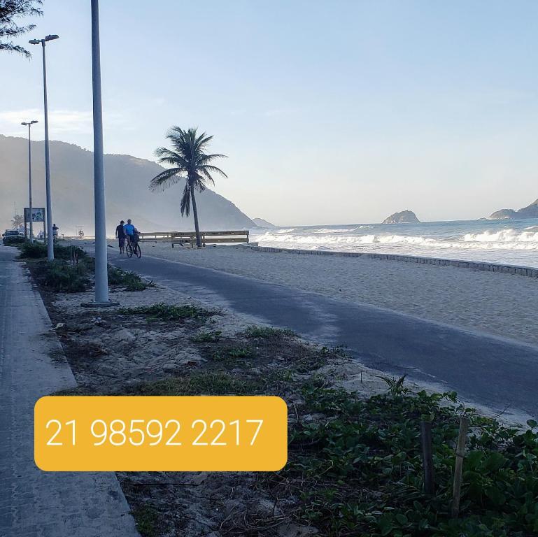  Pe na areia triplex com vista do mar na Praia do Pontal e terraço panorâmico A casa toda sua sem nada compartilhado