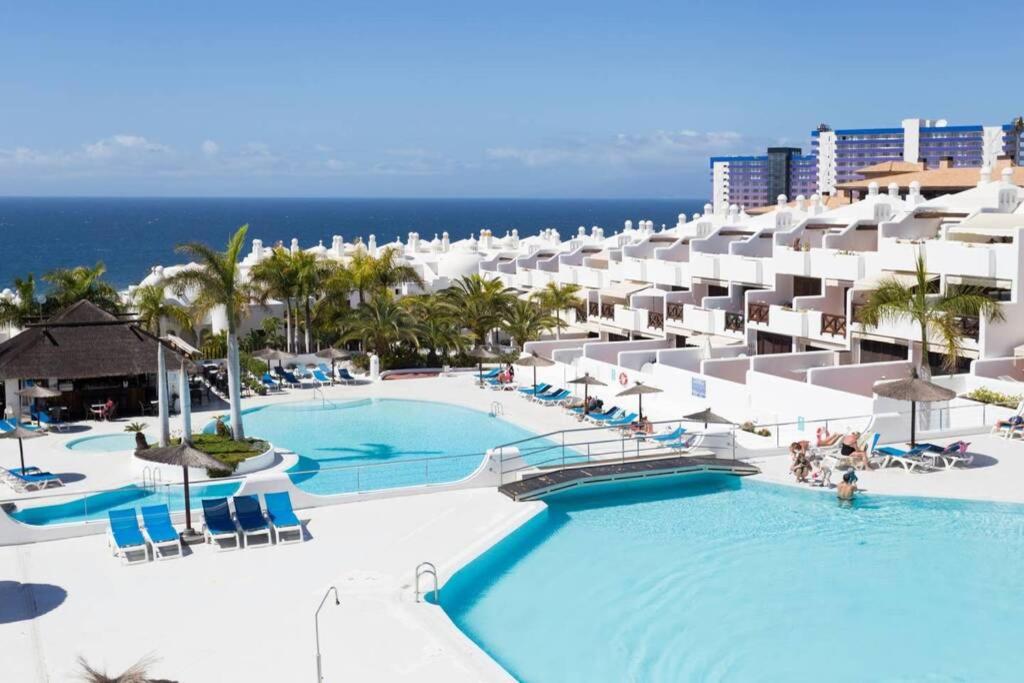 an image of the pool at the resort at IMPRESIONANTES VISTAS MAR CASA DE LUJO LA CÚPULA in Playa Paraiso